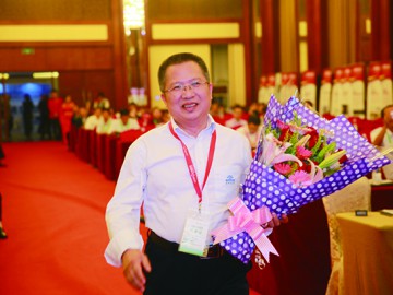 英科環(huán)?！蝾I(lǐng)先的可再生PS塑料解決方案提供商
