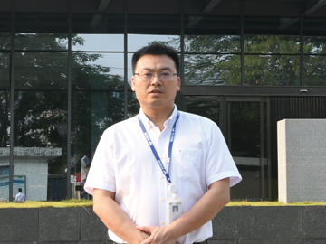 立式注塑MODERN時(shí)代  現(xiàn)代精密科技先行