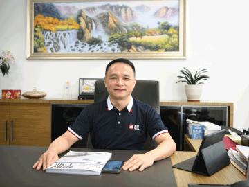 力勁塑機(jī)：與市場(chǎng)同步  為穩(wěn)定發(fā)展保駕護(hù)航
